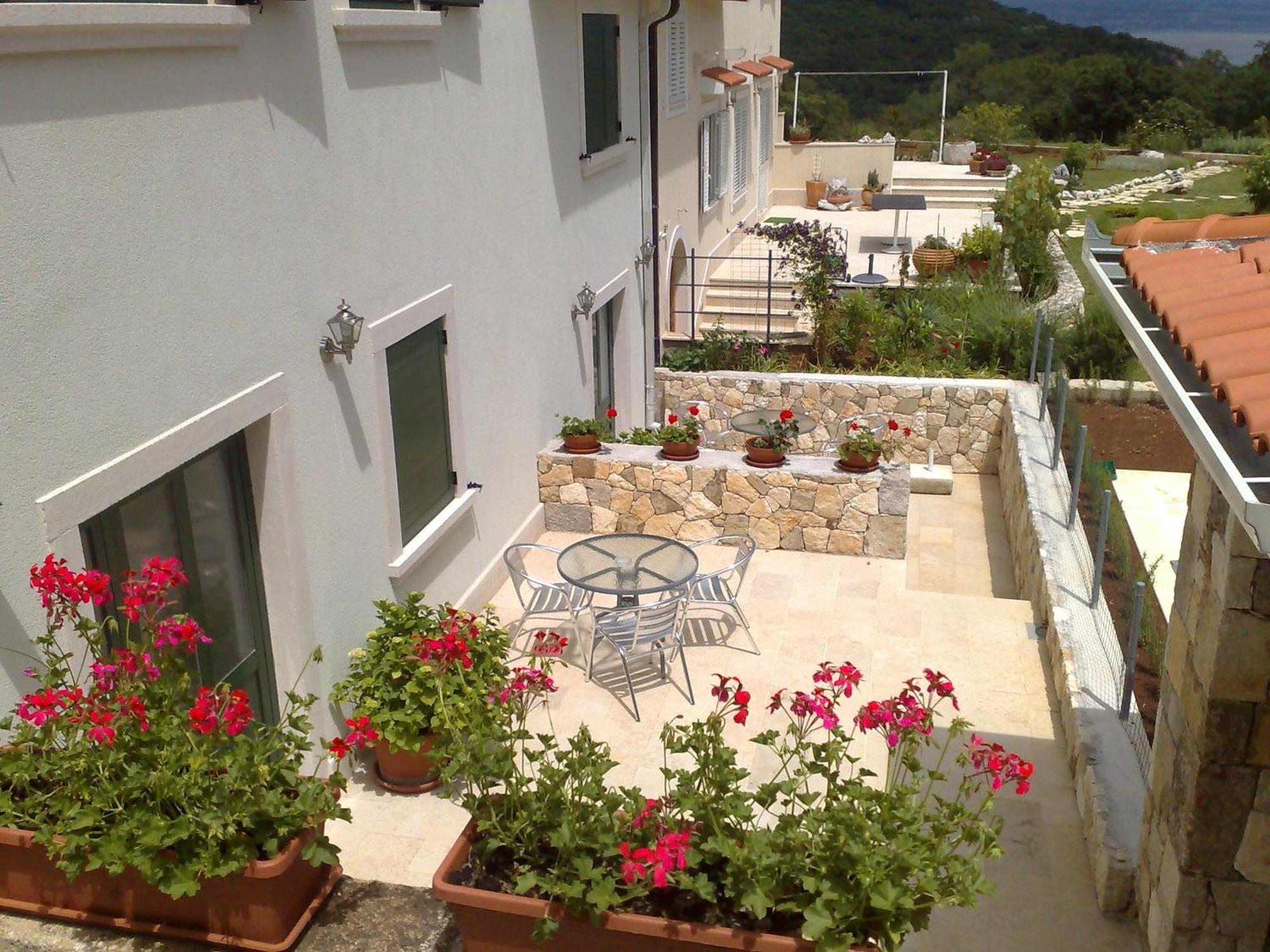 Apartments Villa Ina Брсеч Экстерьер фото